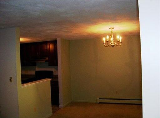 3rd image of 19 Casablanca Ct
