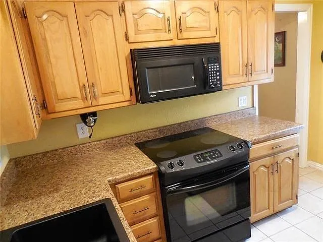 4124 Buckthorn Ct — Photo 11