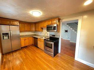 83 Cedar St FLOOR 2, Wakefield, MA 01880