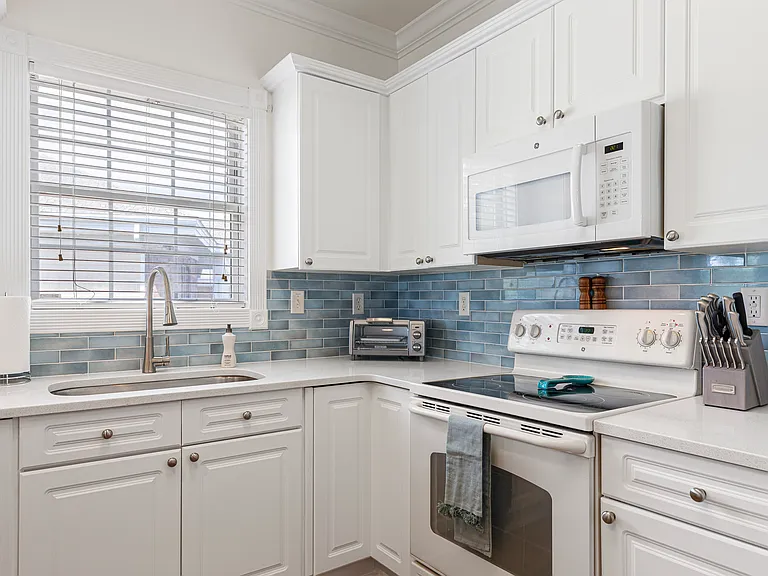 4874 Luster Leaf Cir #405 — Photo 10