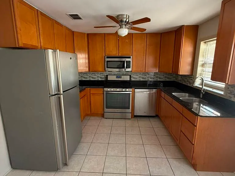 5636 W Goodman St #3A — Photo 2