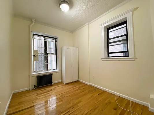 Rented by Compass | media 26