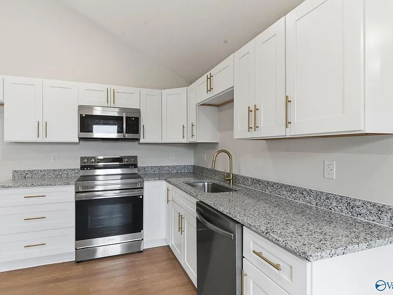 2253 Old Union Rd — Photo 5
