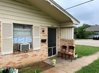 200 Ray St #2, Arlington, TX 76010