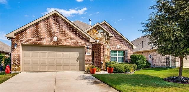 1st image of 1029 Villa Paloma Blvd