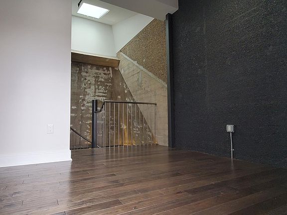 5th image of 225 McWhorter St #414