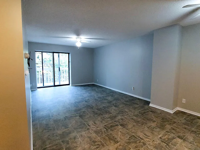 311 Pleasant Ave #404 — Photo 9