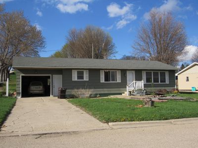 420 Carlton Ave, Chandler, MN, 56122
