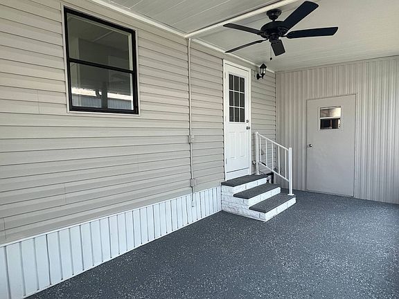 5th image of 3704 Spinnaker Dr