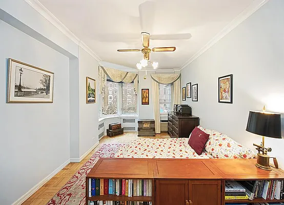 Sold by Warburg | media 10