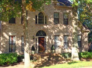807 Blackberry Hl, Nashville, TN 37221
