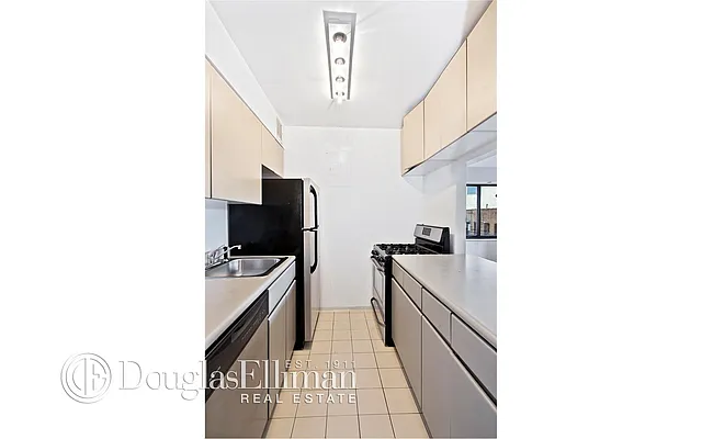 Sold by Douglas Elliman | media 16