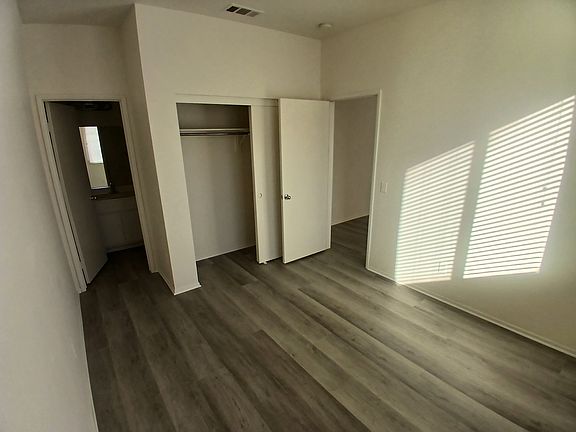 2nd image of 15657 Kadota Pl