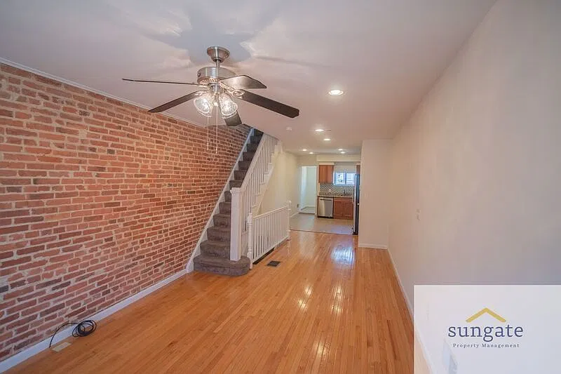 2 bed, 2.5 bath, $2,050 — Photo 2