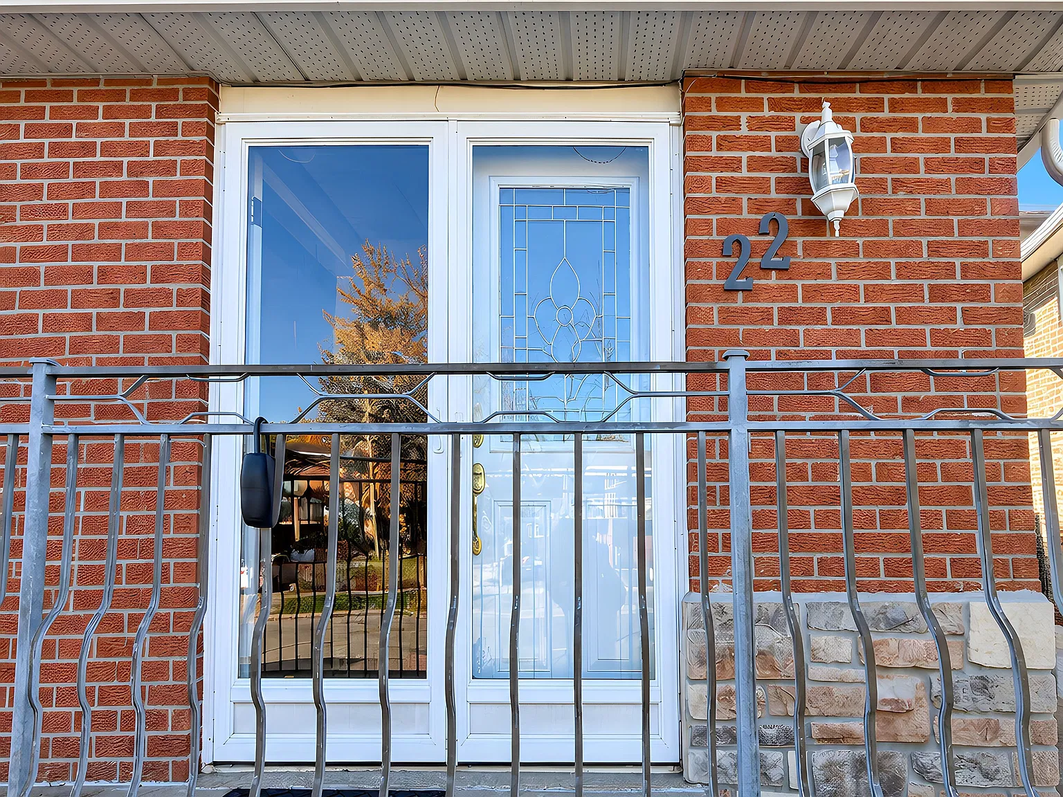 3 bed, $3,000 — Photo 2