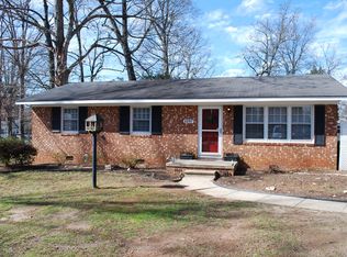 2297 Lee Dr, Burlington, NC 27215