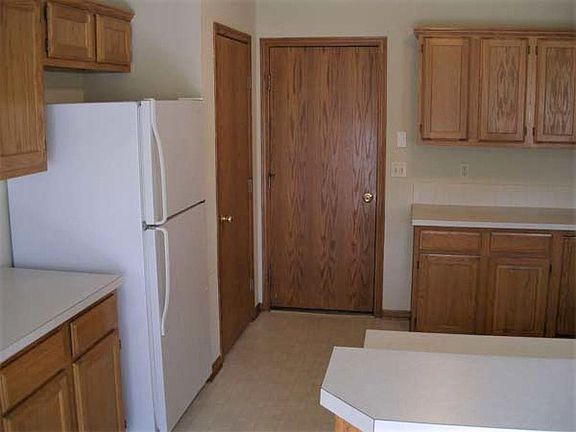 3rd image of 3643 N Rushwood Ct