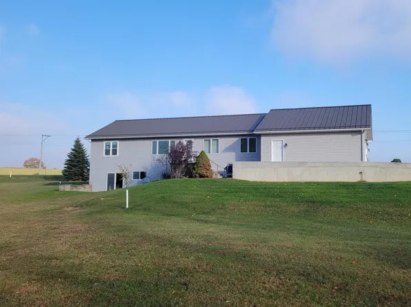 W5705 Hall Road, Poynette, WI 53955