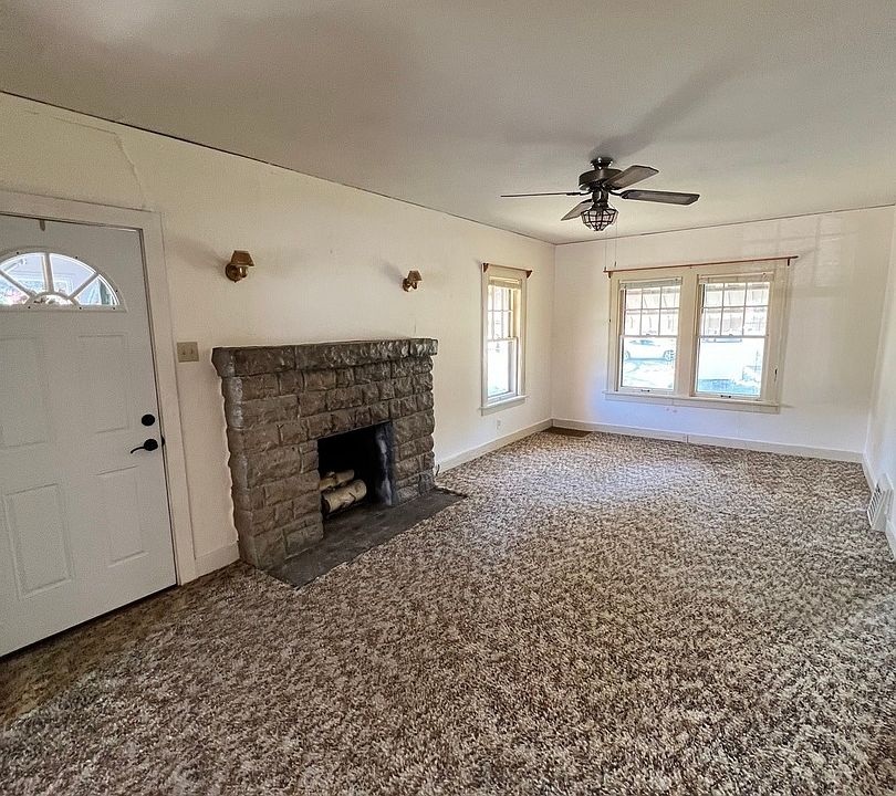 100 S Poplar St, Onarga, IL 60955 Zillow