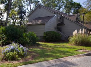 1060 Marsh Court Ln, Mount Pleasant, SC 29464