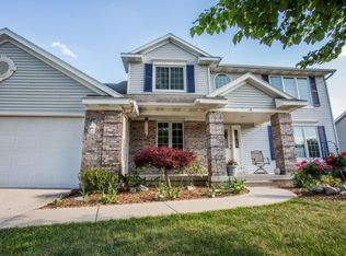 2698 Golfbury Dr SW, Wyoming, MI 49519