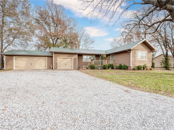 11050 N Highway 59, Gravette, AR 72736