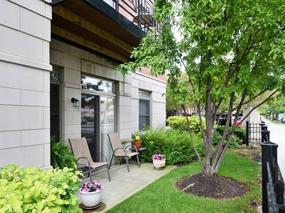 757 W 14th Pl APT 1B, Chicago, IL, 60607