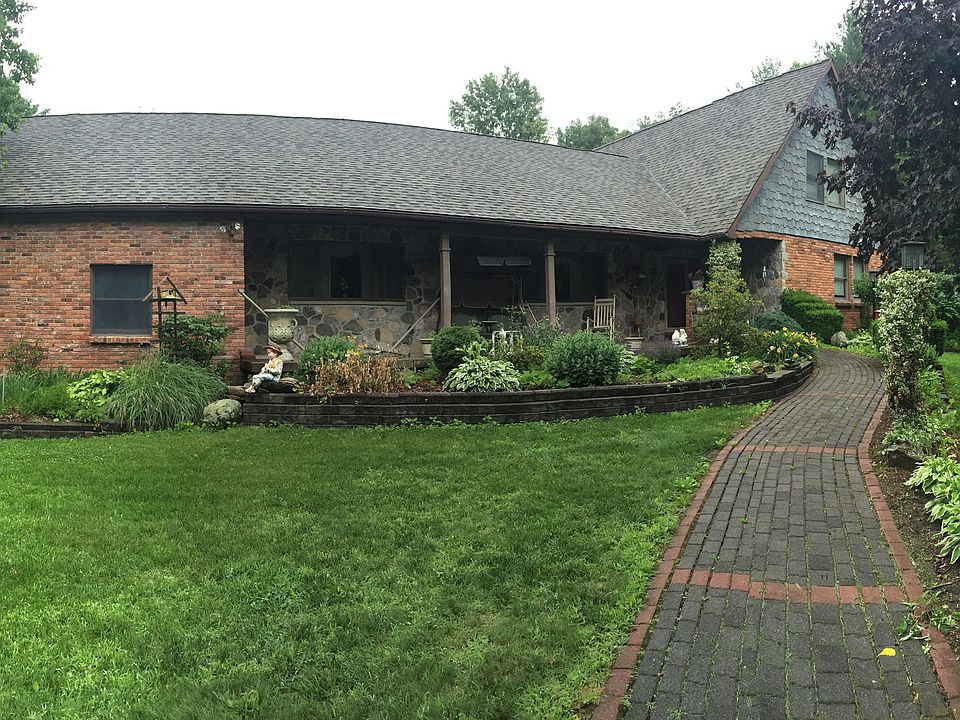 Front walkway to entrance