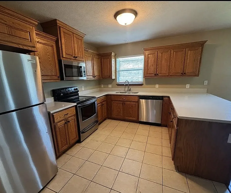 4701 Deerfield Drive — Photo 3