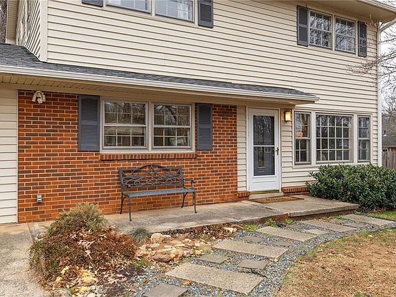 5th image of 2404 Kery Dr