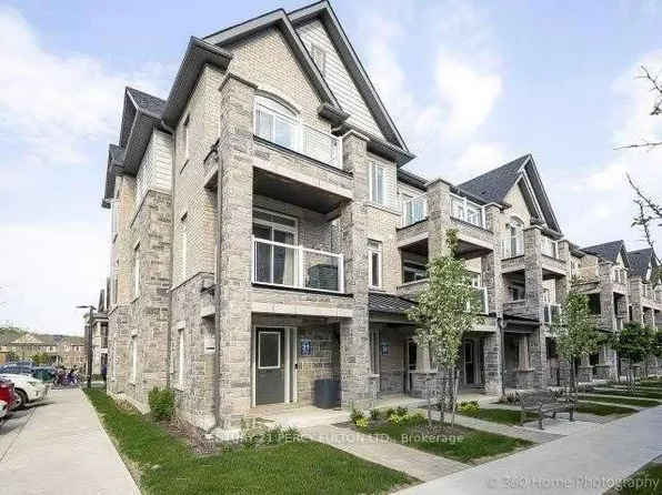 2584 Ladyfern Cros, Pickering, ON L1X 0E6