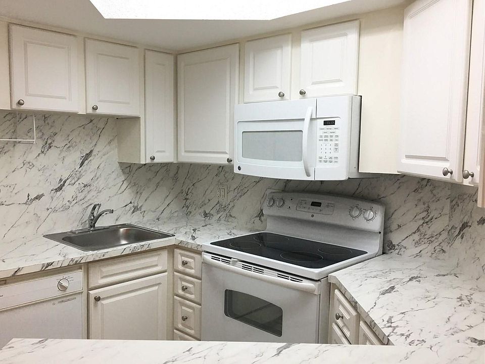 1st image of 8323 Lake Dr APT 502