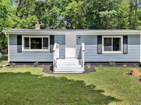 7087 S Geeck Rd, Durand, MI 48429