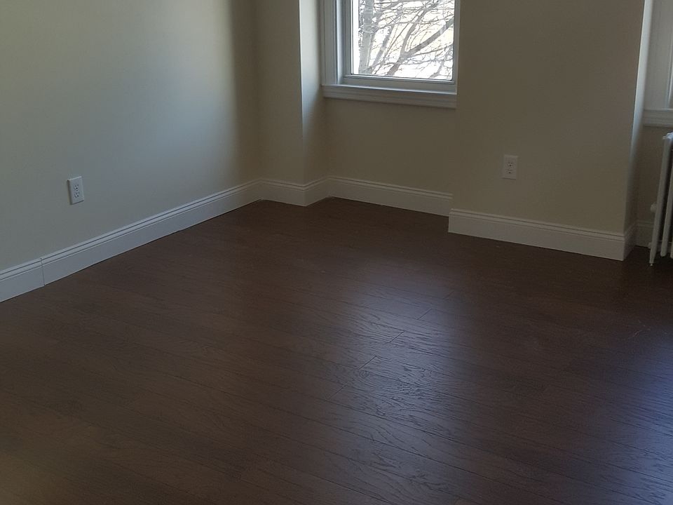 2nd image of 1870 Greene Ave #2