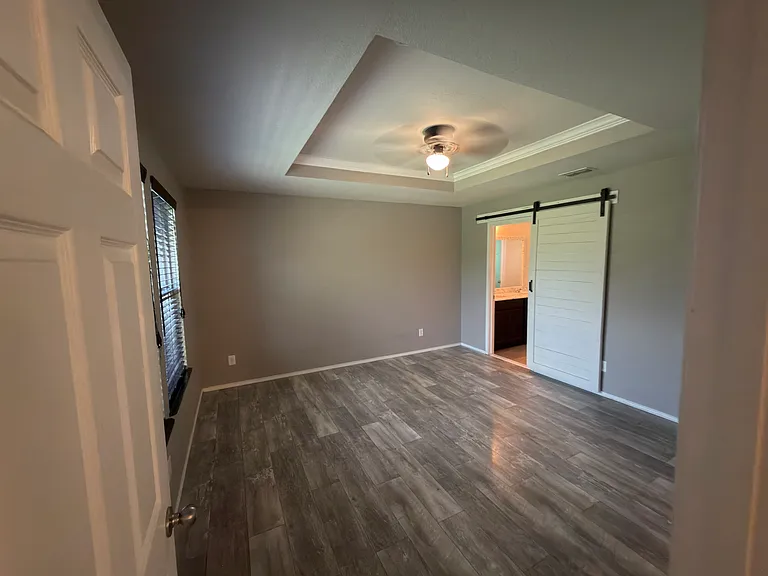 916 Rivers Creek Ln — Photo 18