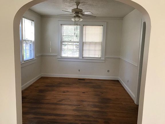 2nd image of 1200 Willow Ave