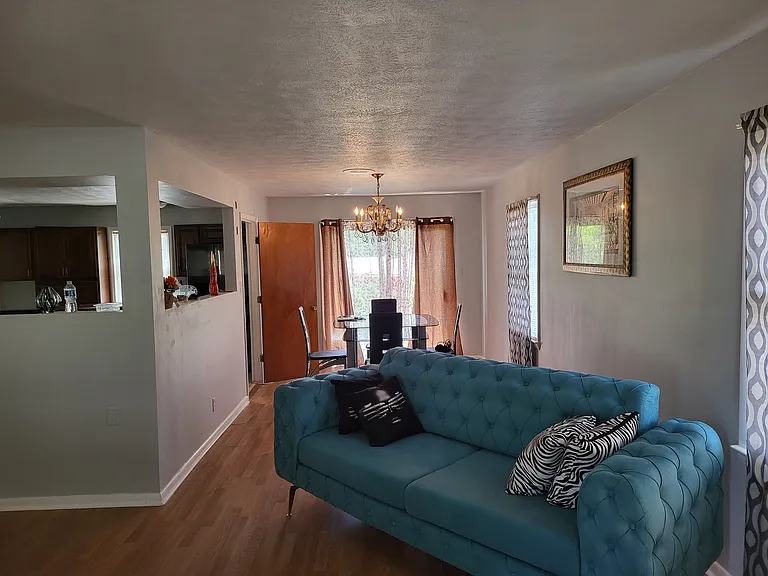 1703 Patterson Cir — Photo 3