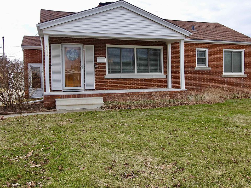 1st image of 1100 W Stratford Dr