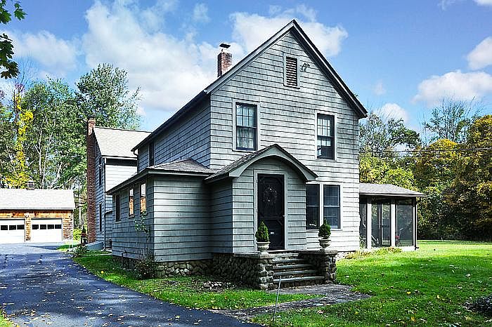 1st image of 32 Hillside Ave