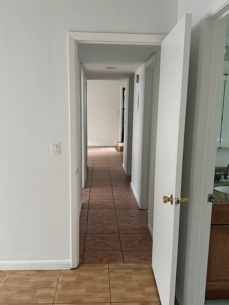 Building Photo - 3242 S Semoran Blvd #15
