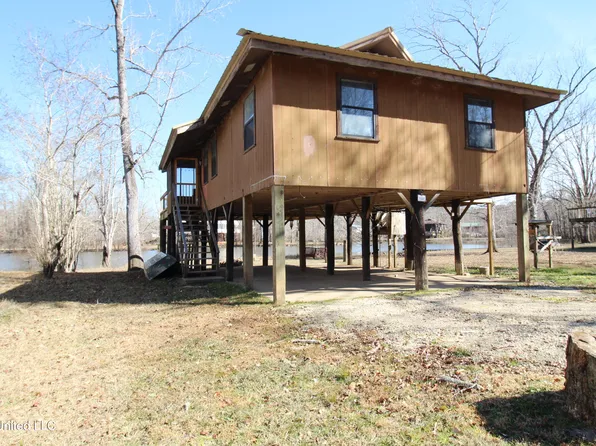 130 Mayhall Dr, Lucedale, MS 39452