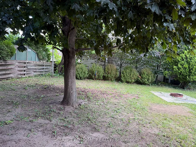 42 Oneida Rd — Photo 22