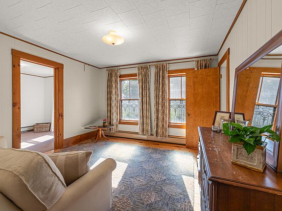 5th image of 16 Meadow Street