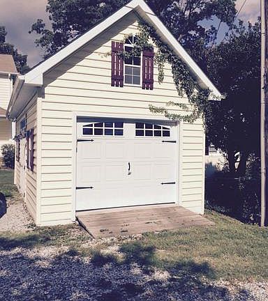 3rd image of 14956 Potomac River Dr