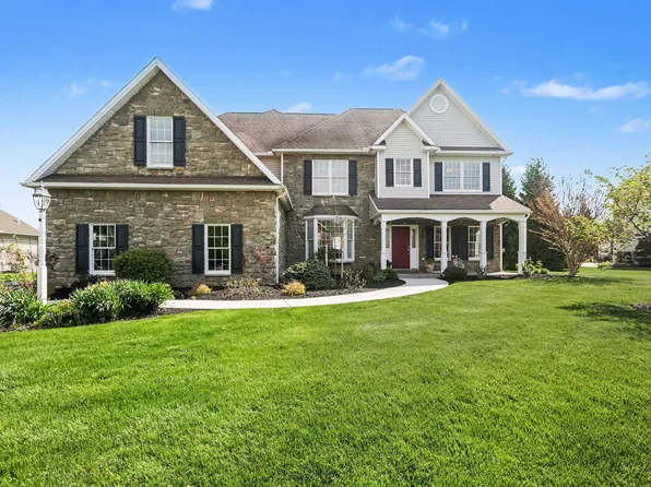1223 Summit Way, Mechanicsburg, PA 17050