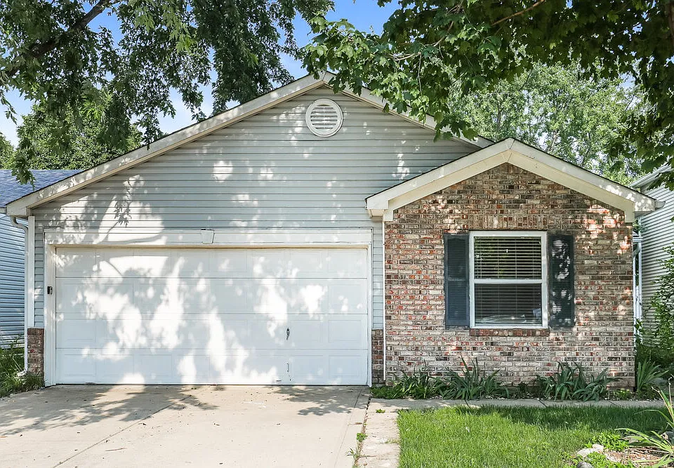 6855 Youngberry Dr