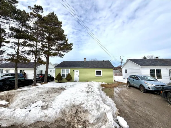 5 Preswick Street, Stephenville, NL A2N1L3