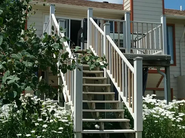 1907 S Emerson Ave, Gillette, WY 82718