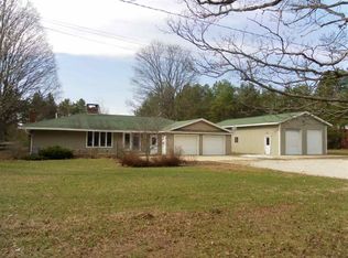 2450 E 30th Rd, Cadillac, MI 49601