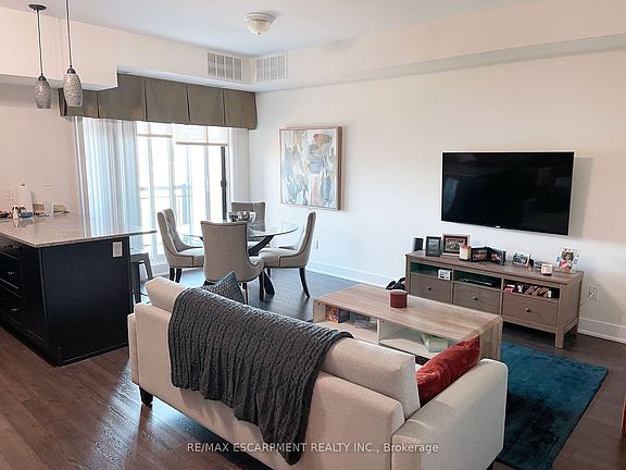 5th image of 128 Garden Dr #407